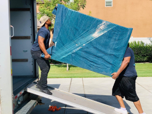 Fit Movers workers during a long distance moving